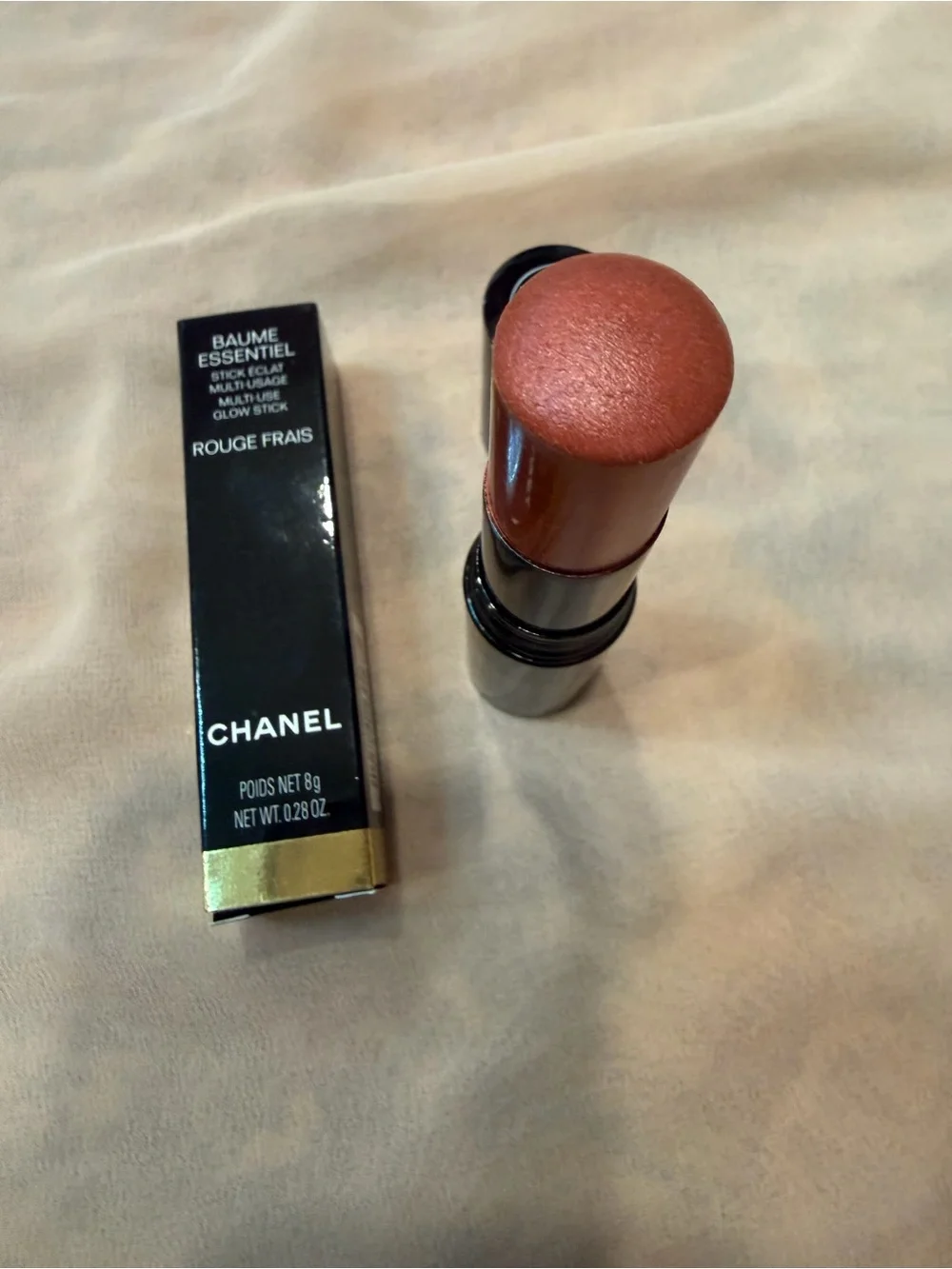 CHANEL Baume Essentiel Multi-Use Glow Stick - Rouge Frais